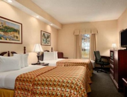 Howard Johnson by Wyndham Jackson image 7